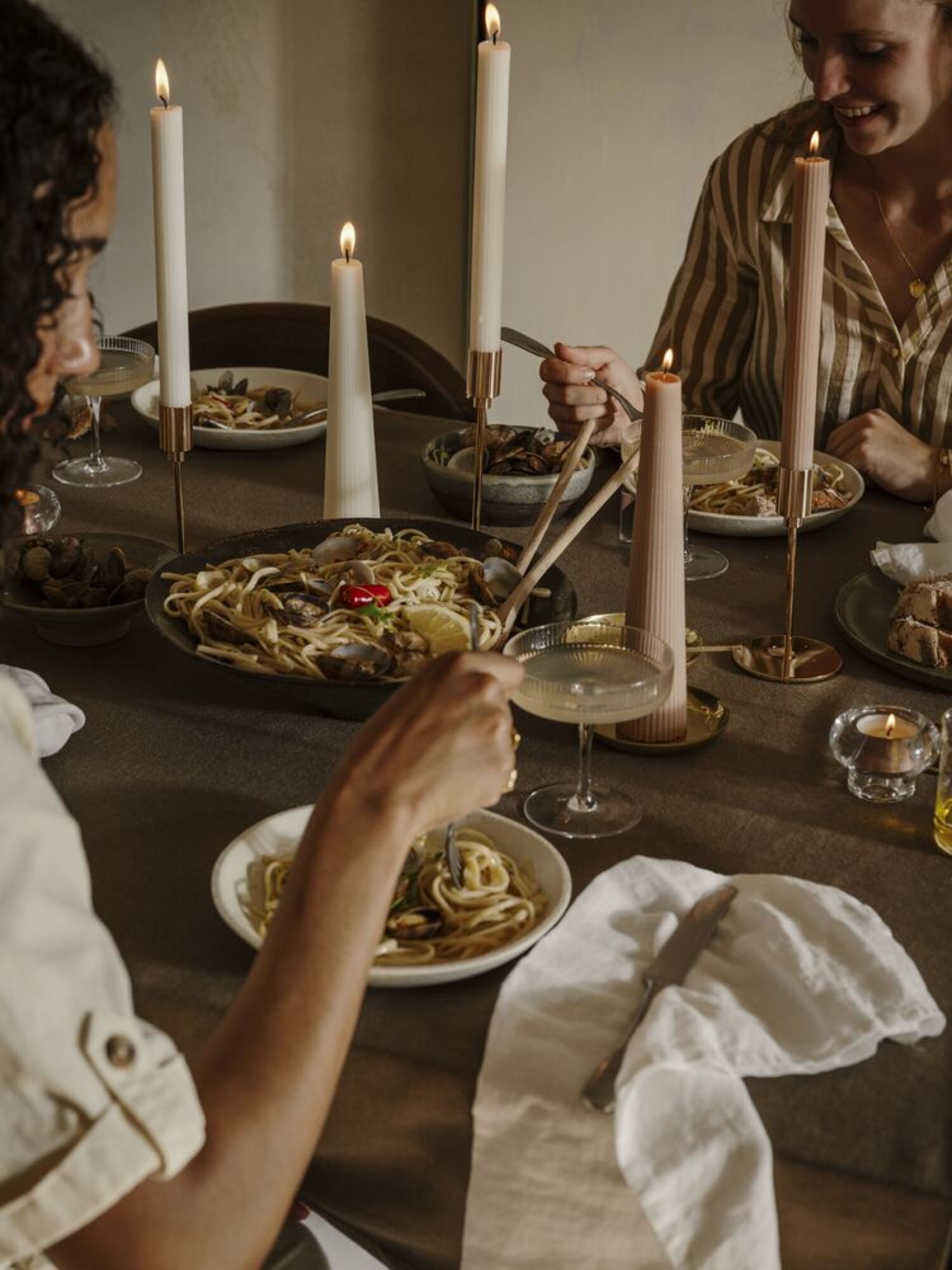 Geribde Dinerkaars - beige